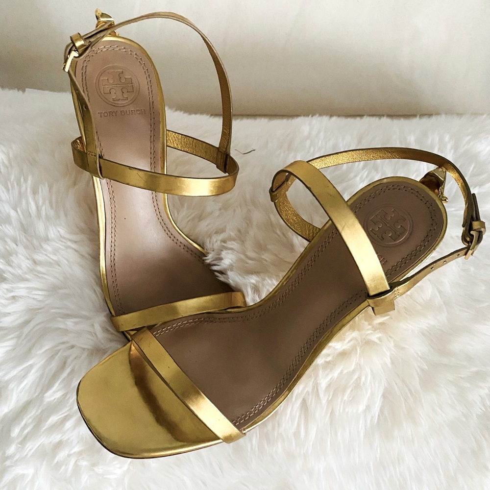 🌺 RARE TORY BURCH GOLD SANDALS 🌺